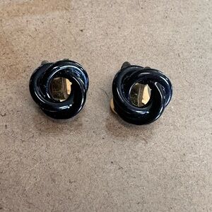 Vintage Round Black Twisted Circle Clip On Earrings.